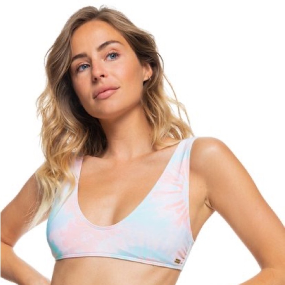 NWT Roxy Nautilus Elongated Triangle Bikini Top (Size L)